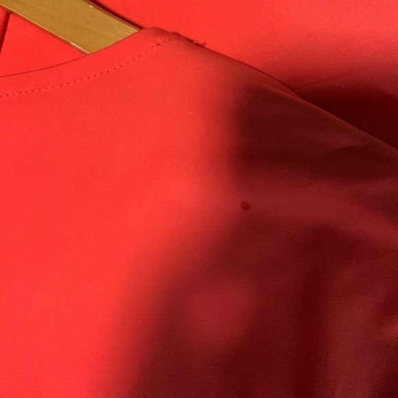 Michael by Michael Kors •NWT • Coral W/ gold hardware • Size Med - Picture 8 of 9